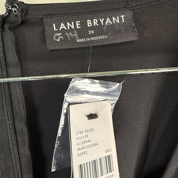 Lane Bryant Plus Size 20 Black Palazzo Jumpsuit V-Neck Wide Leg Pantsuit - Picture 4 of 6